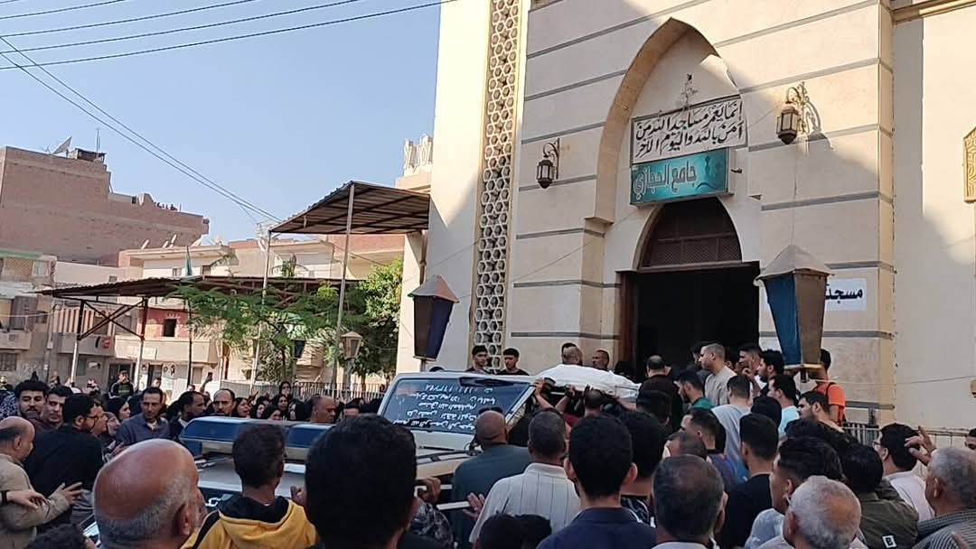 أهالي الزقازيق يشيعون جثمان طالبة كلية العلوم