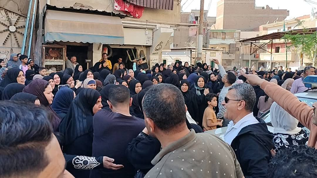 أهالي الزقازيق يشيعون جثمان طالبة كلية العلوم