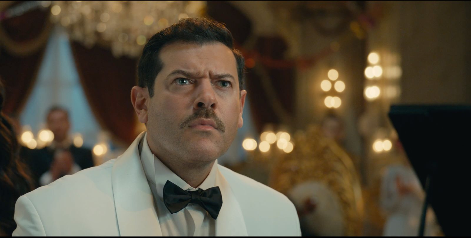 عمرو يوسف في فيلم درويش