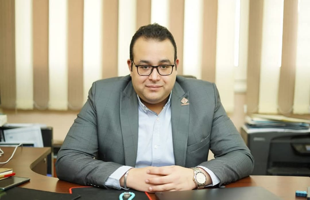 محمود عز