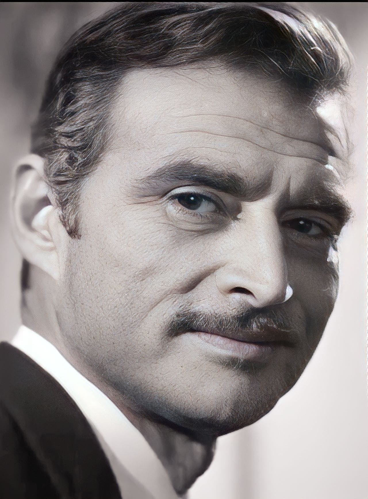 أحمد مظهر