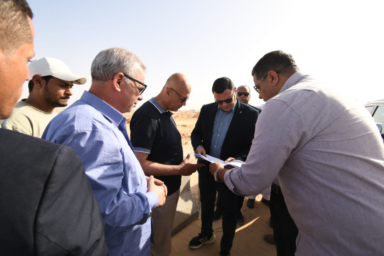 جولة وزير الإسكان