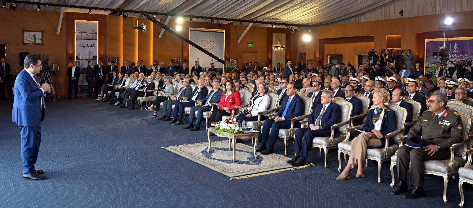 زيارة أعضاء التمثيل العسكري العرب والأجانب