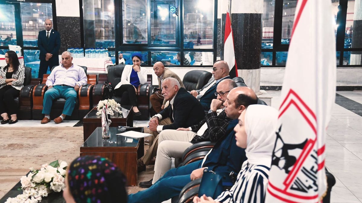 مجلس الزمالك يتحرك لدعم الفريق: صرف مستحقات اللاعبين وتكليف هشام نصر برئاسة بعثة الجزائر