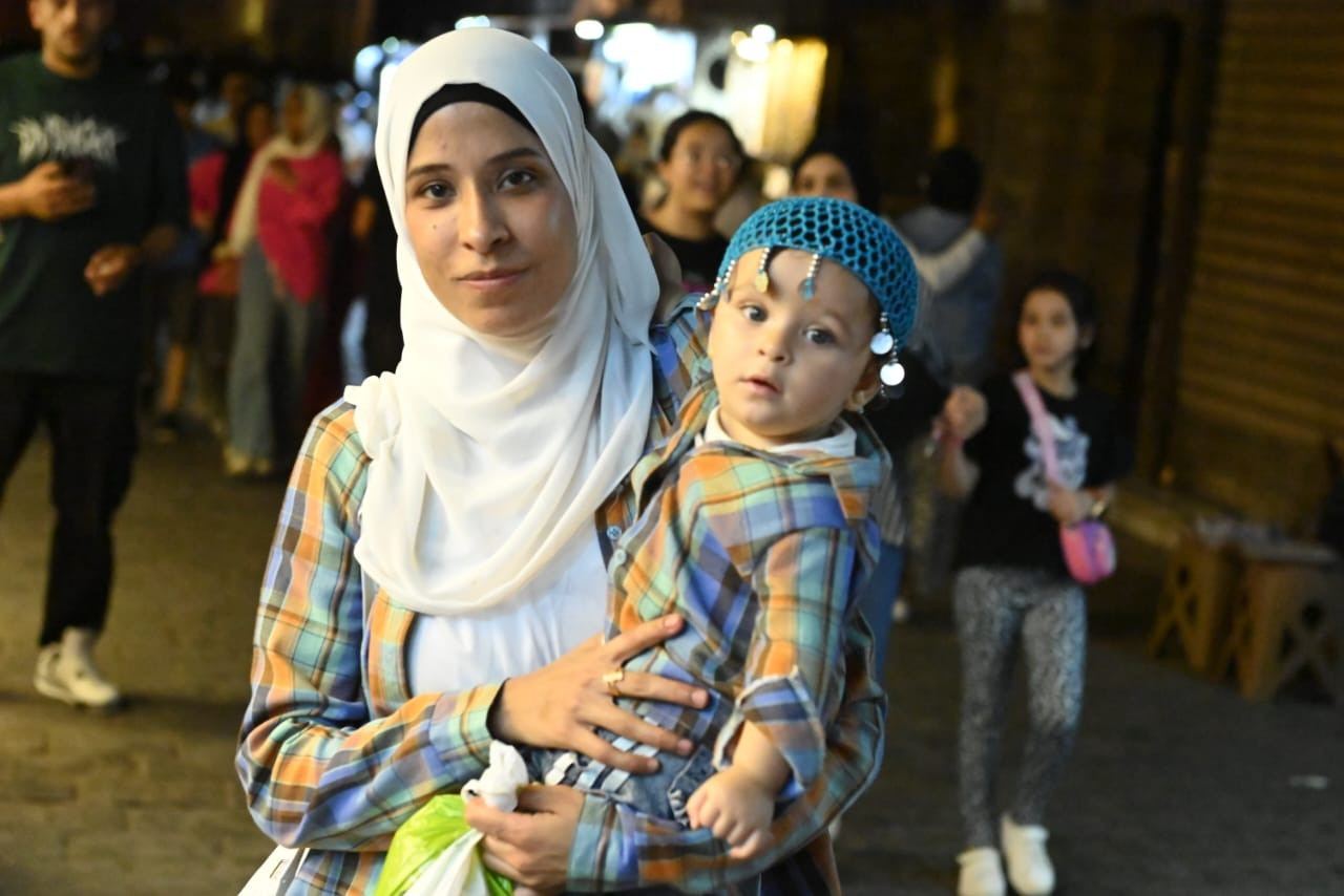 احتفالات العيد في شارع المعز والحسين