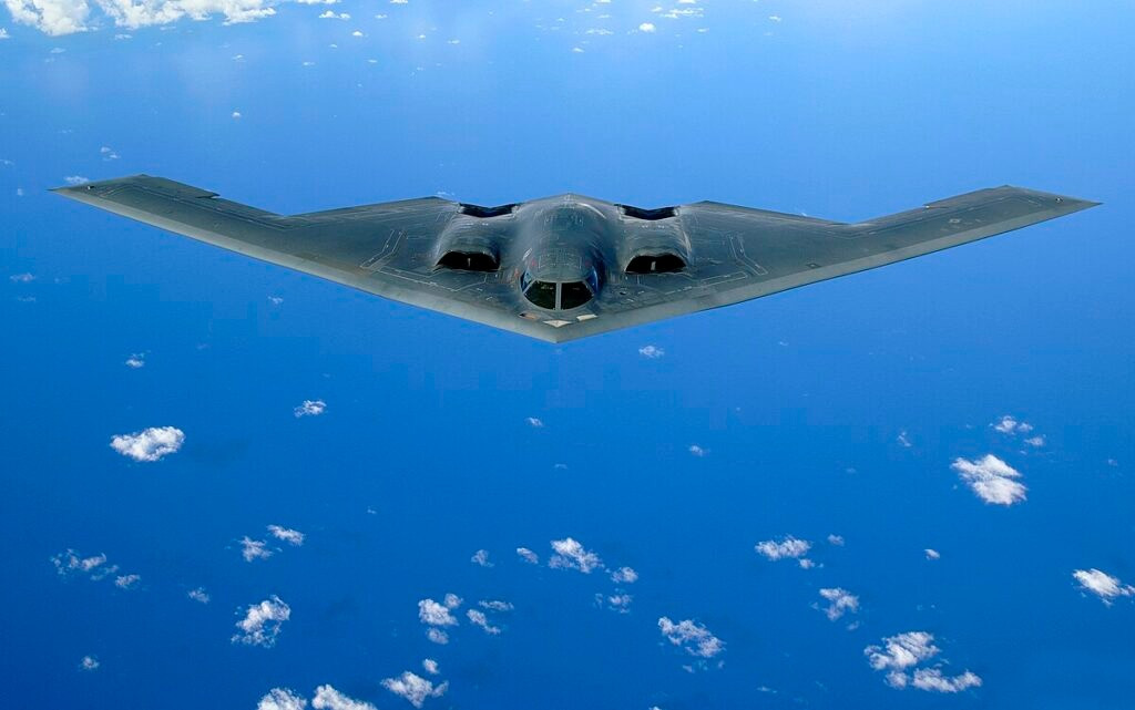 مسؤول أمريكي: استخدمنا قاذفات الشبح B-2 لتدمير مخازن الصواريخ الباليستية الإيرانية