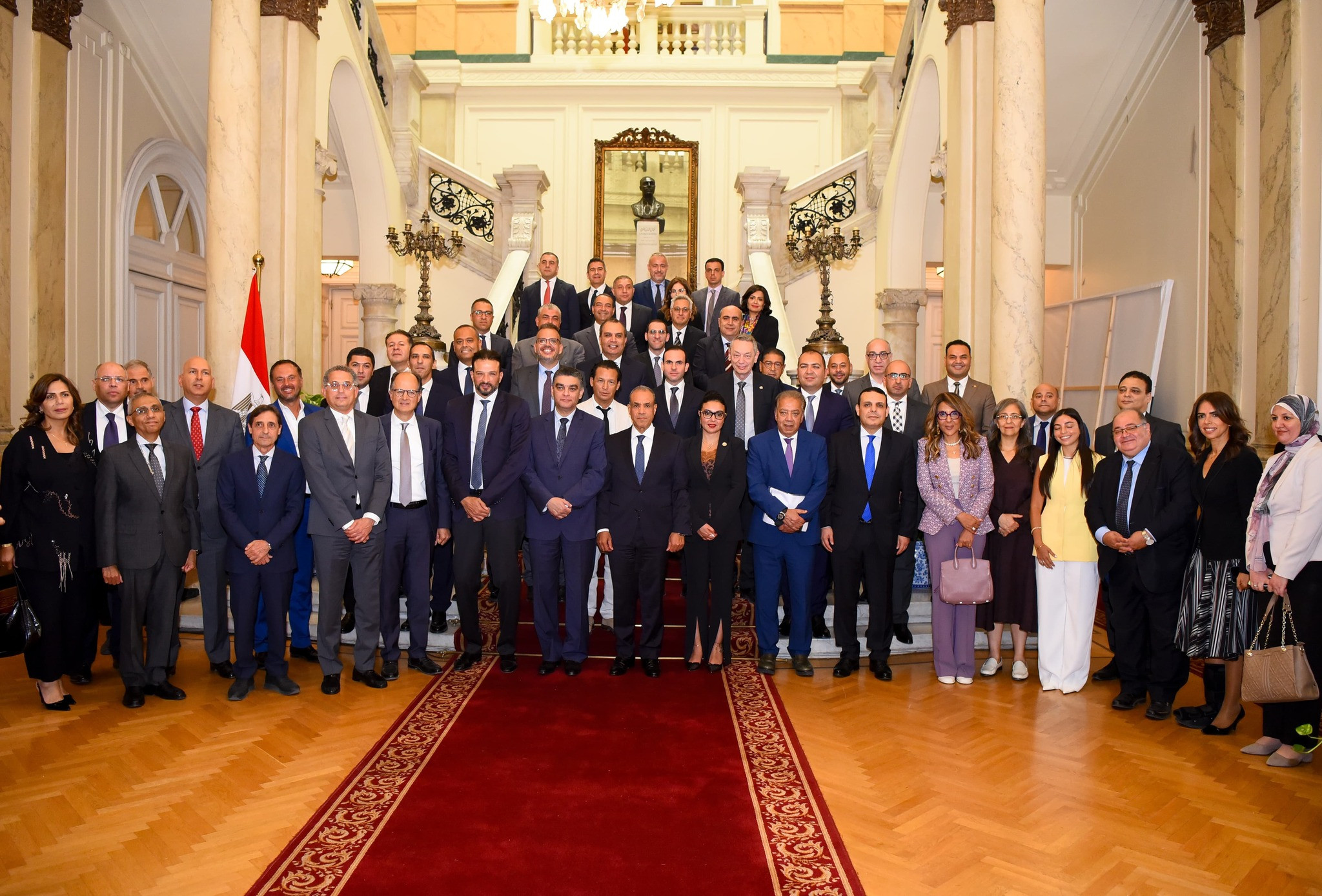 أعمال المائدة المستديرة الأولى بوزارة الخارجية