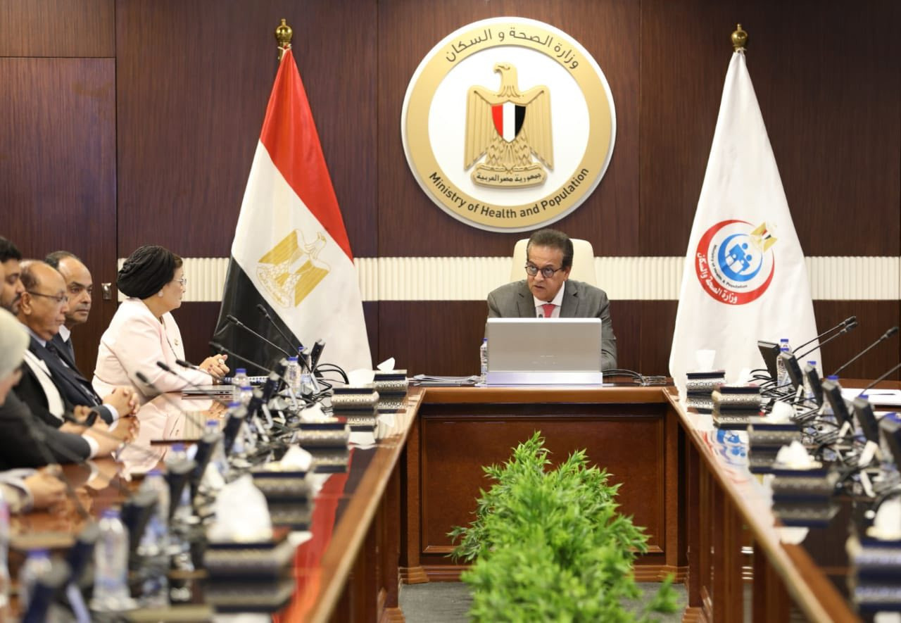 تسليم شهادات اجتياز الدبلوم الاحترافي