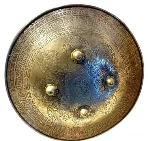 القطع الأثرية المختارة
