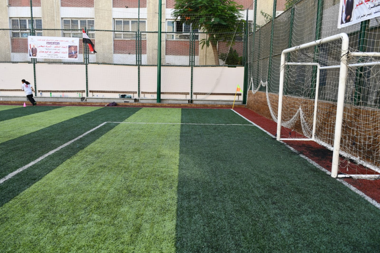 وزير الرياضة ومحافظ القاهرة يفتتحان الملعب الخماسي بمركز شباب شبرا