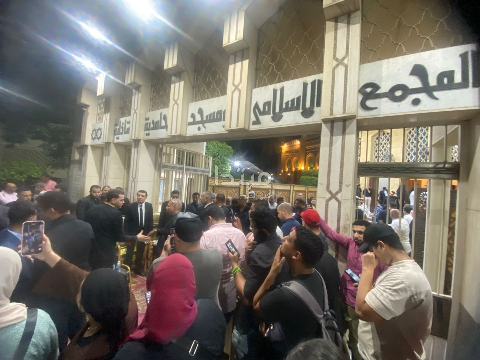 عزاء المطرب الشعبي أحمد عامر