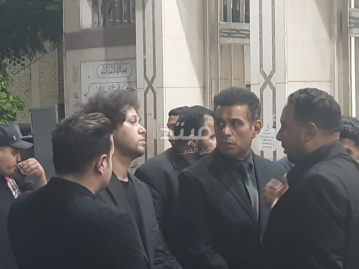 عزاء المطرب الشعبي أحمد عامر