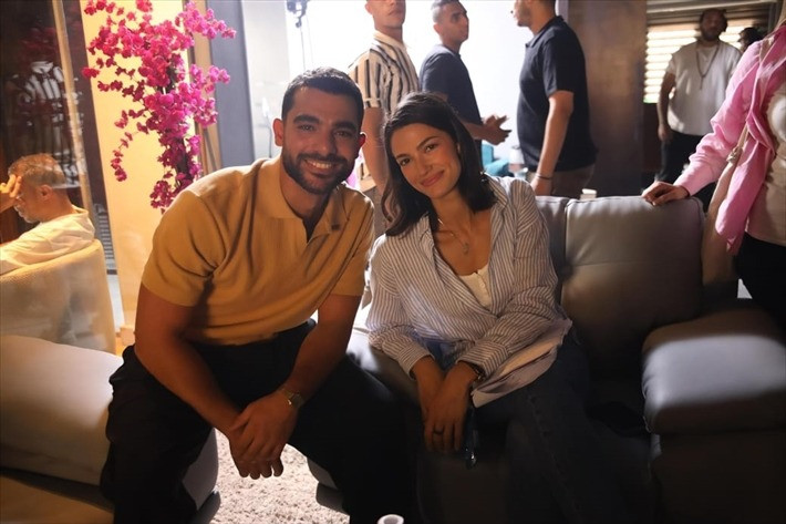 حكاية just you من مسلسل ما تراه ليس كما يبدو