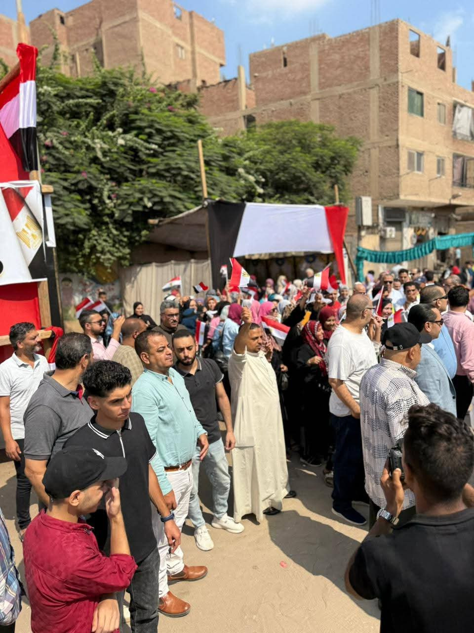 إقبال كبير من المواطنين على لجان الاقتراع في القليوبية
