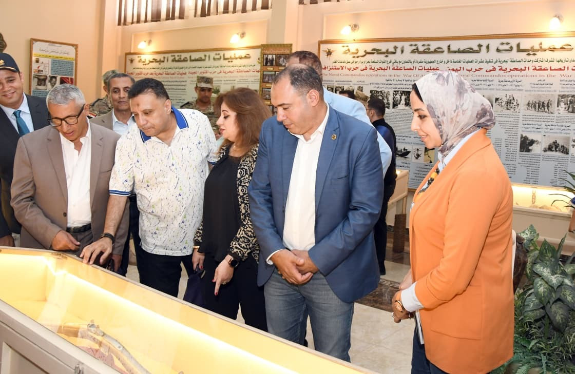 زيارة لإحدى الوحدات الخاصة البحرية