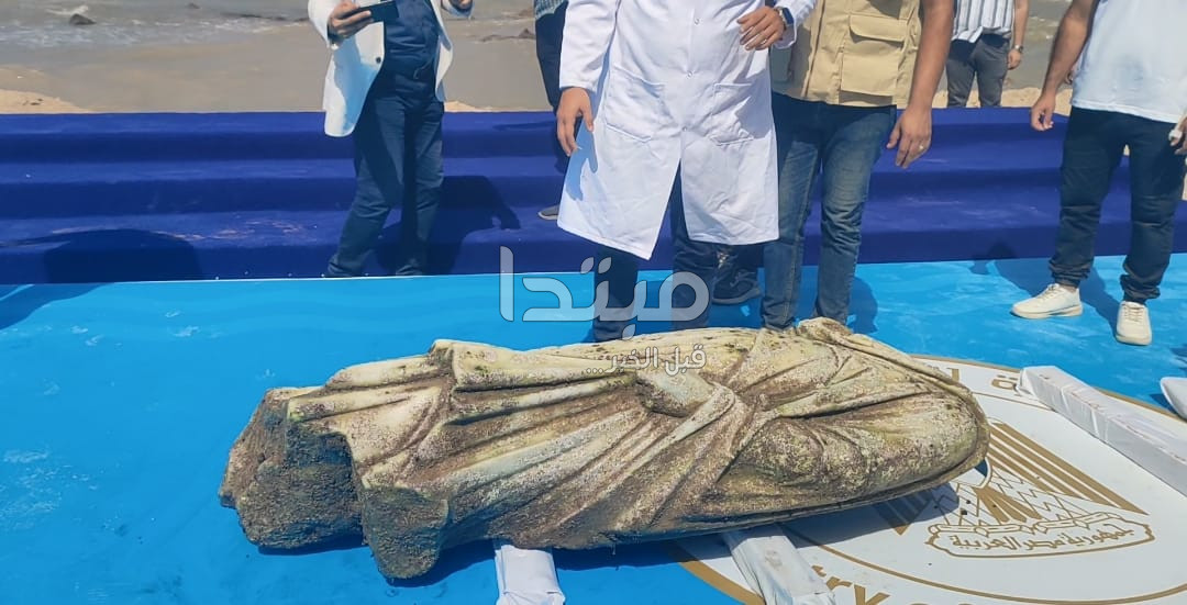صور آثار مغمورة بالمياه