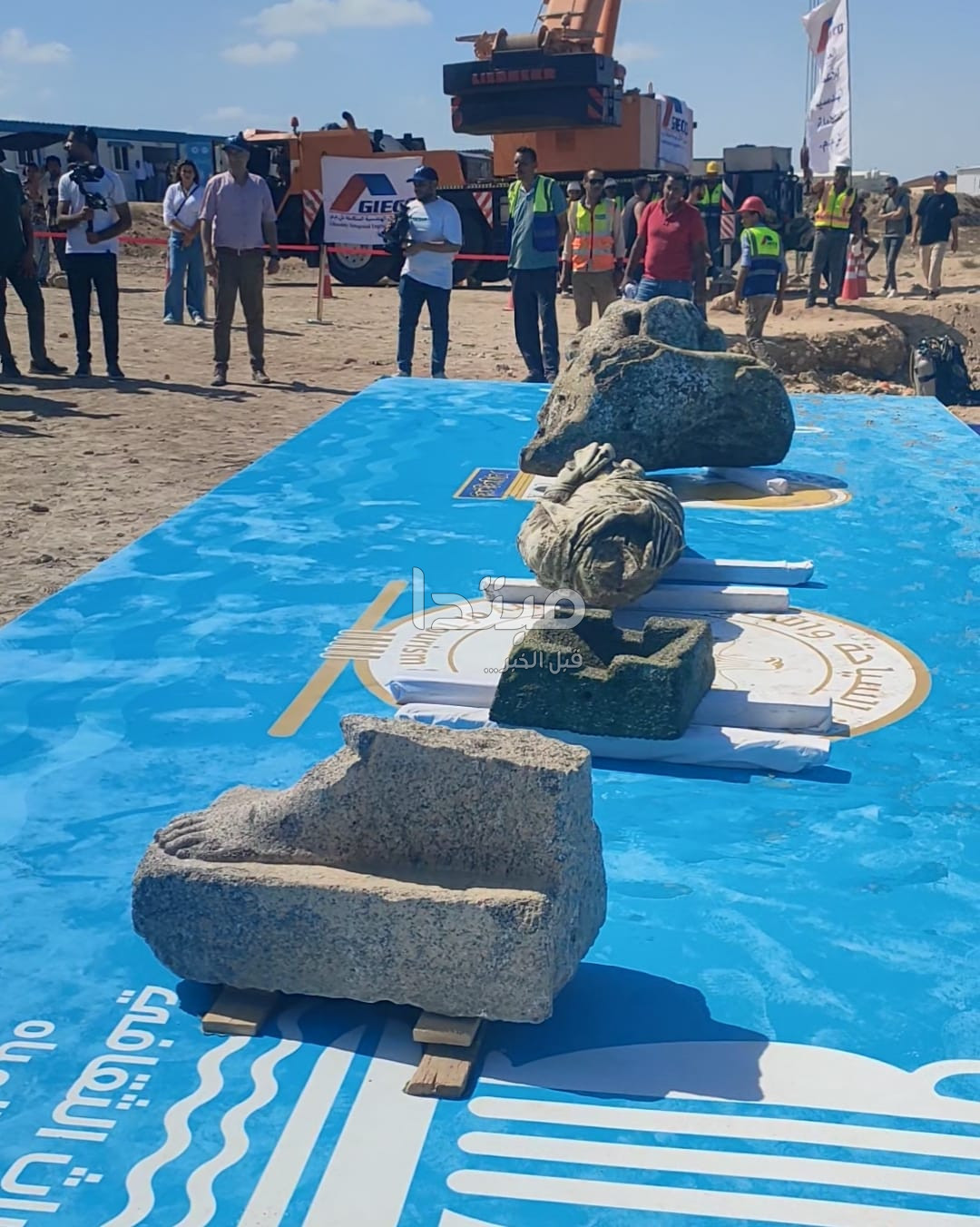 صور آثار مغمورة بالمياه