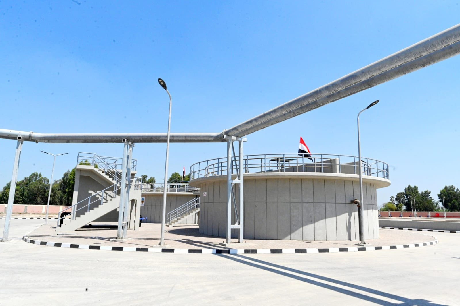 وزير الإسكان ومحافظ الغربية