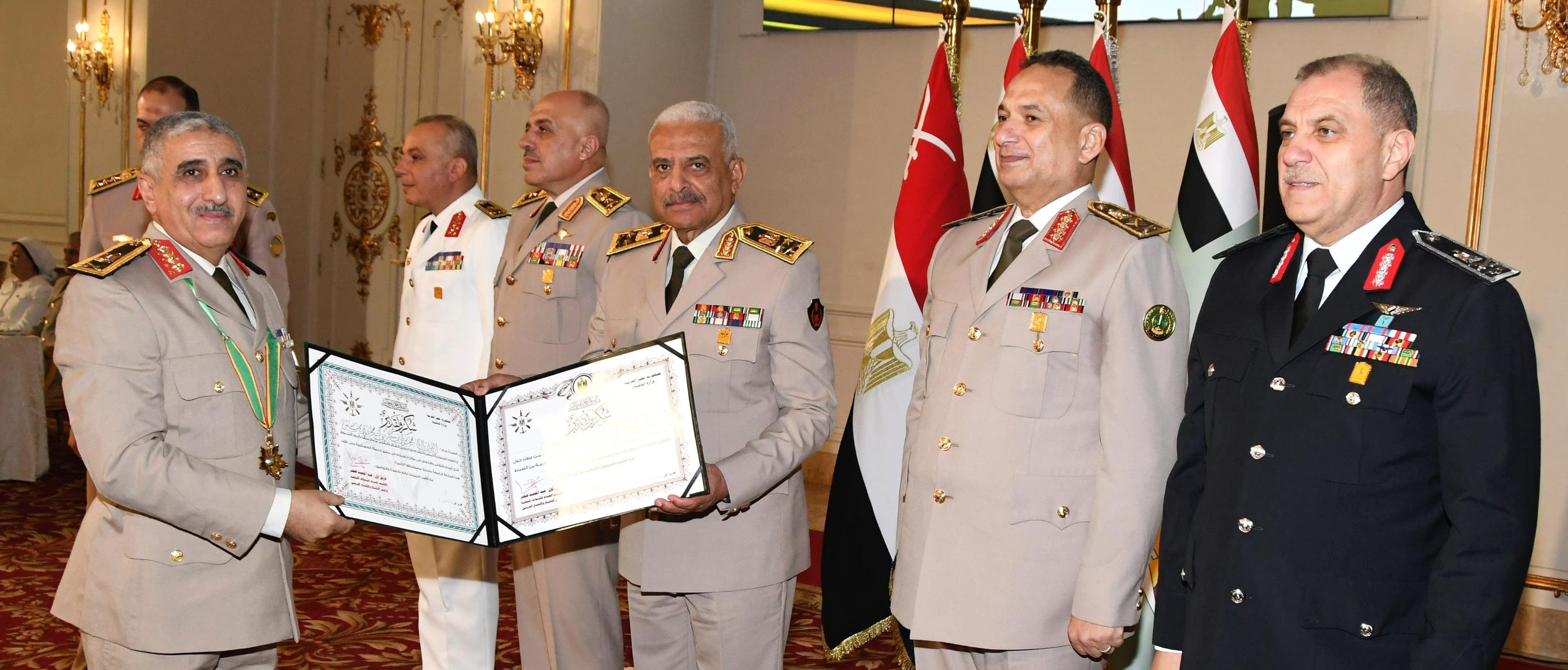 وزير الدفاع خلال الحفل