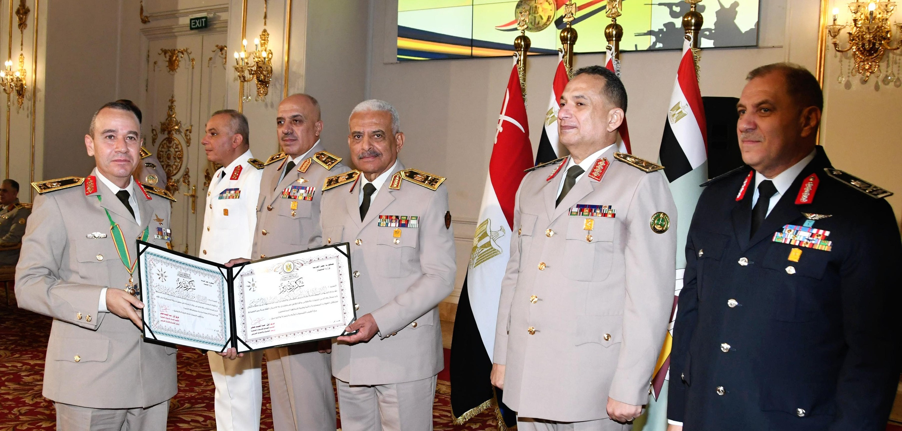 وزير الدفاع خلال الحفل