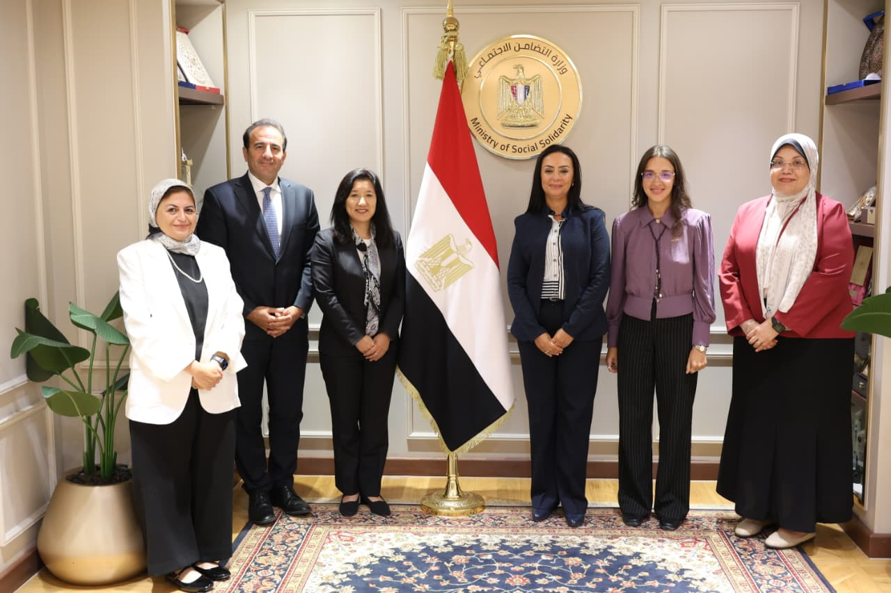 وزيرة التضامن خلال اللقاء