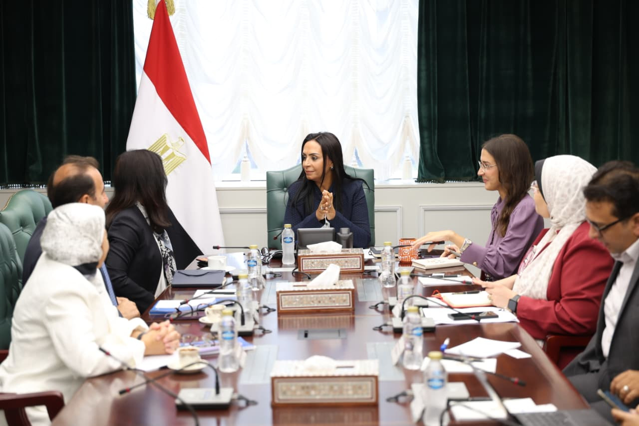 وزيرة التضامن خلال اللقاء