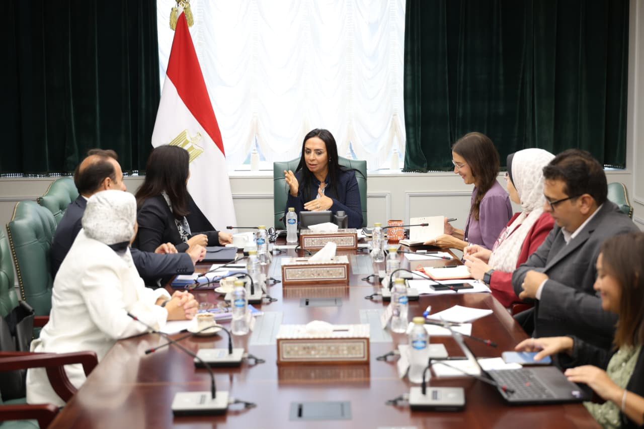 وزيرة التضامن خلال اللقاء