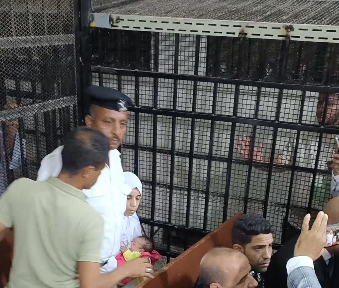 محاكمة المتهمة بقتل أطفال المنيا