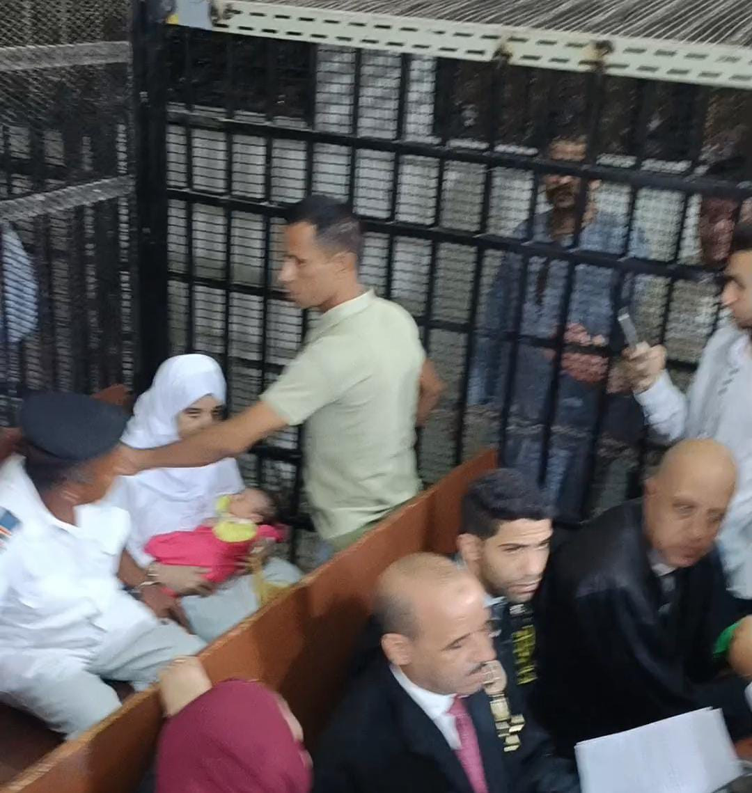 محاكمة المتهمة بقتل أطفال المنيا