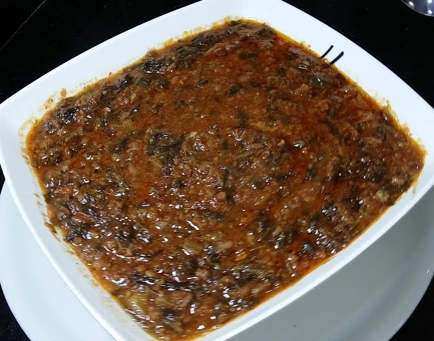 السبانخ باللحمة