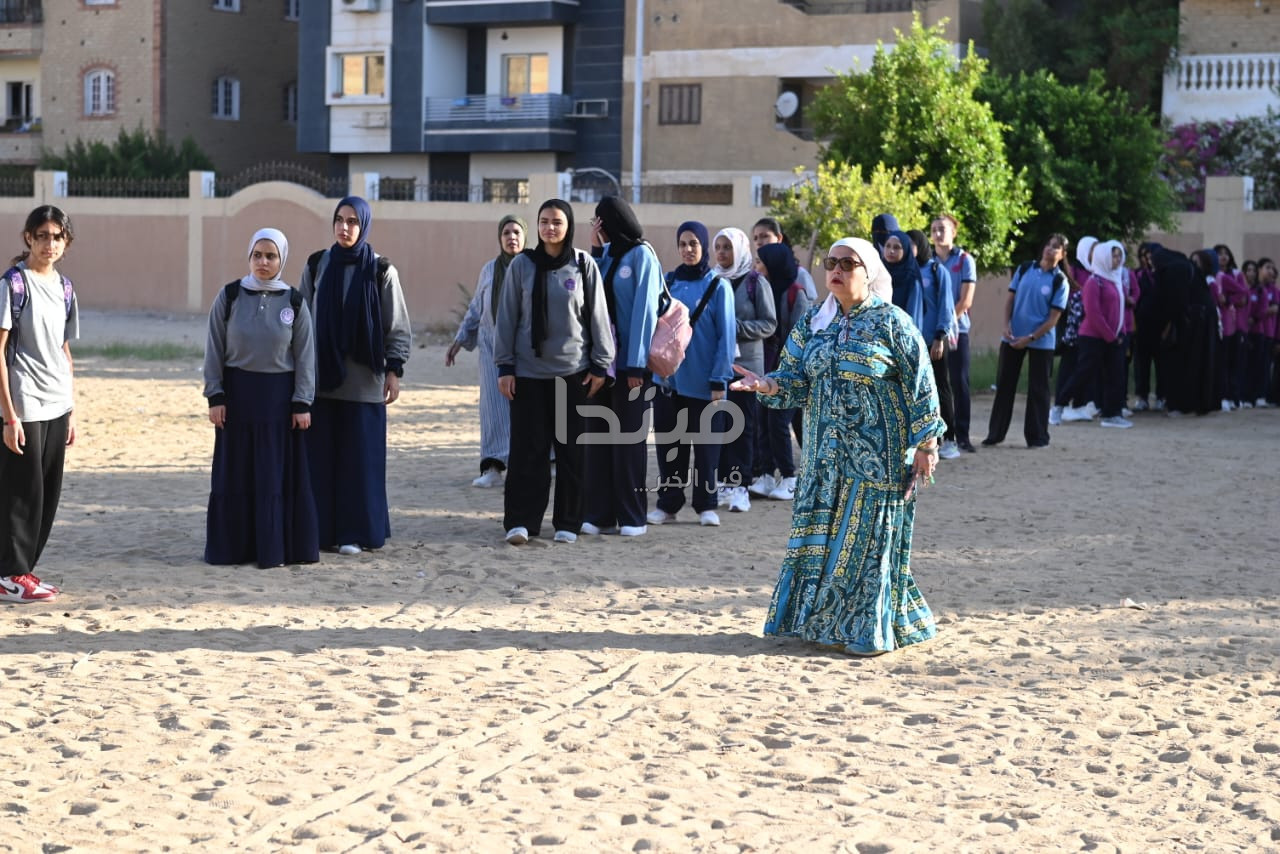 طلاب مدارس أكتوبر