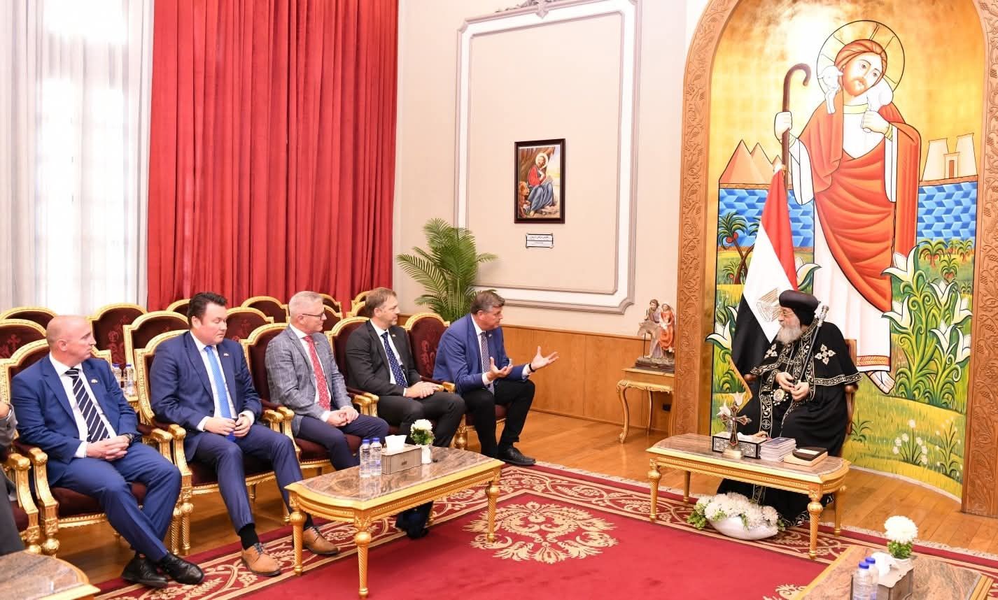 البابا تواضروس يستقبل وفدا برلمانيا من الدنمارك
