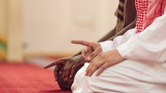موعد أذان الظهر