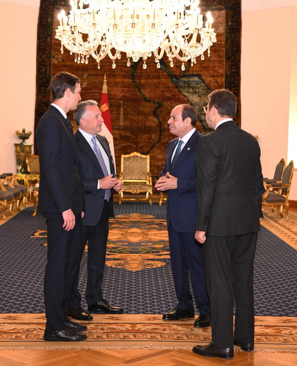 الرئيس السيسي يستقبل مبعوثي ترامب