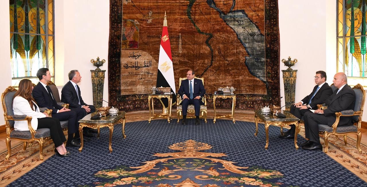الرئيس السيسي يستقبل مبعوثي ترامب