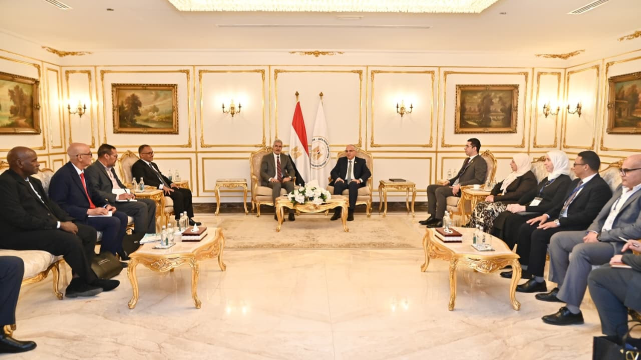وزير الري