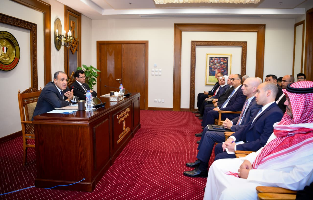 وزير الخارجية