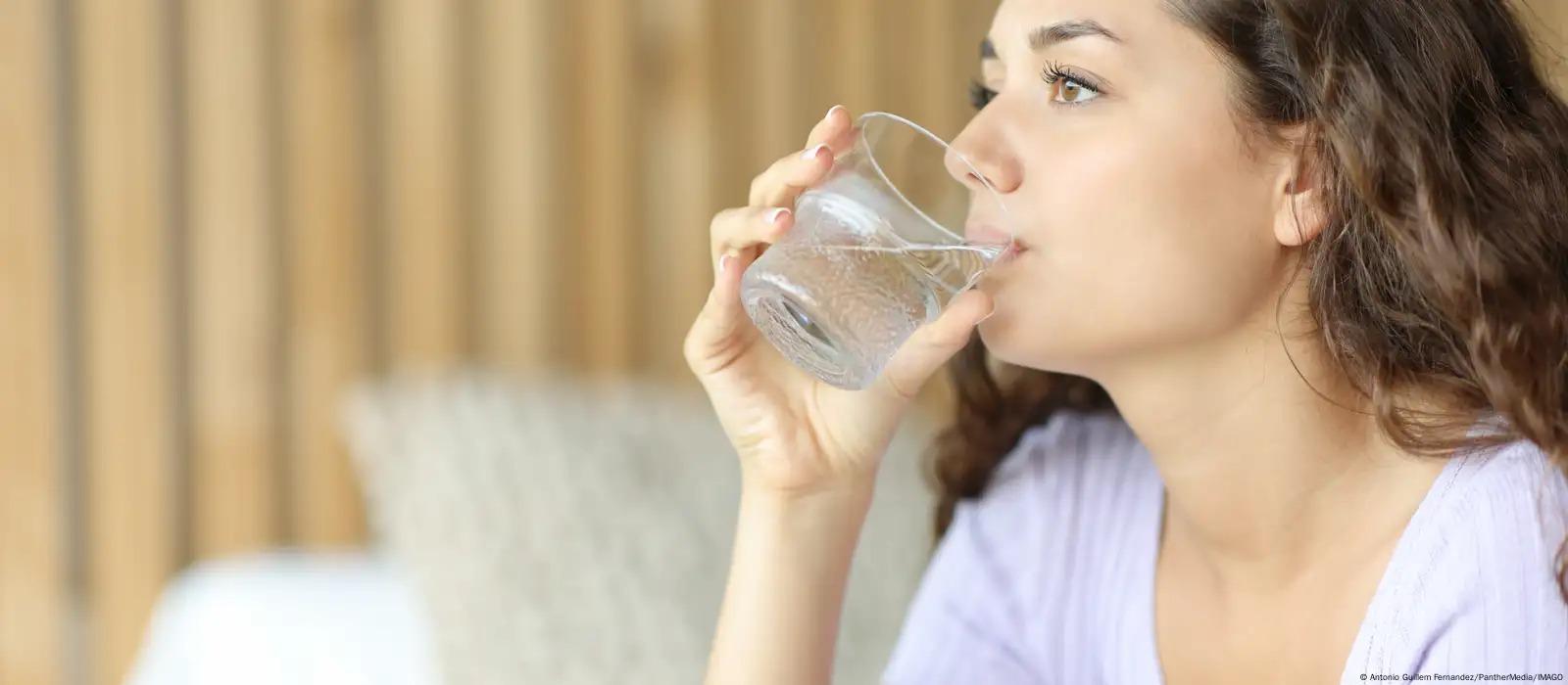 شرب الماء