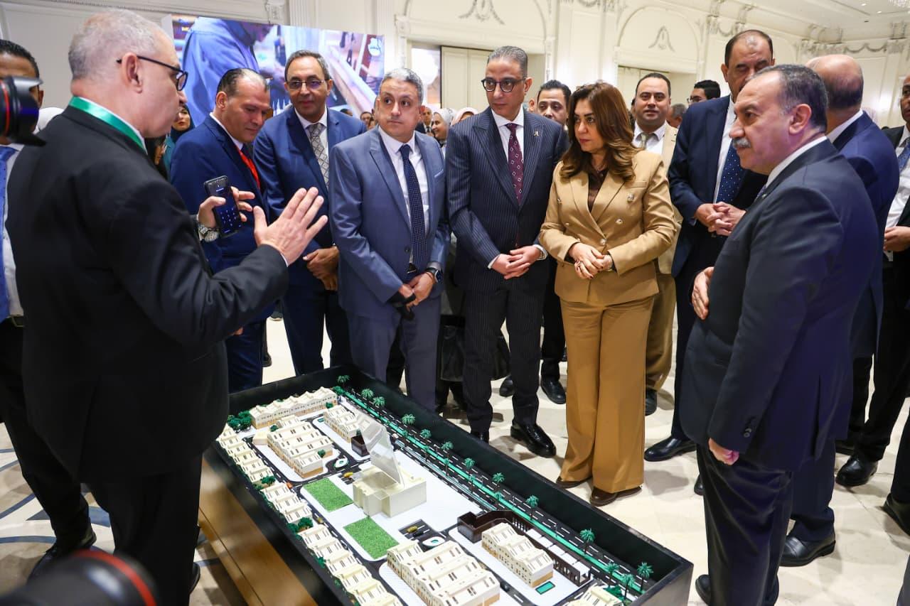 معرض مشروعات برنامج التنمية المحلية بصعيد مصر