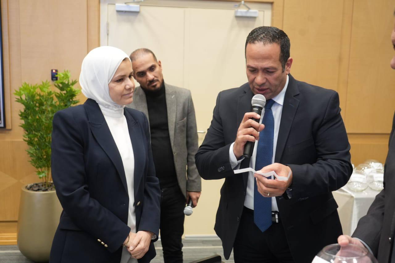 وزير المالية