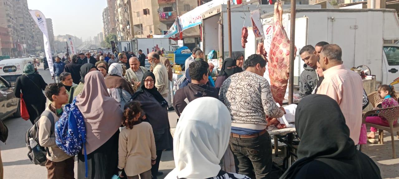 صور أسواق اليوم الواحد