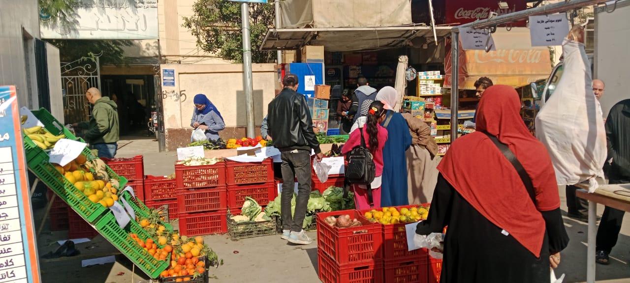 صور أسواق اليوم الواحد