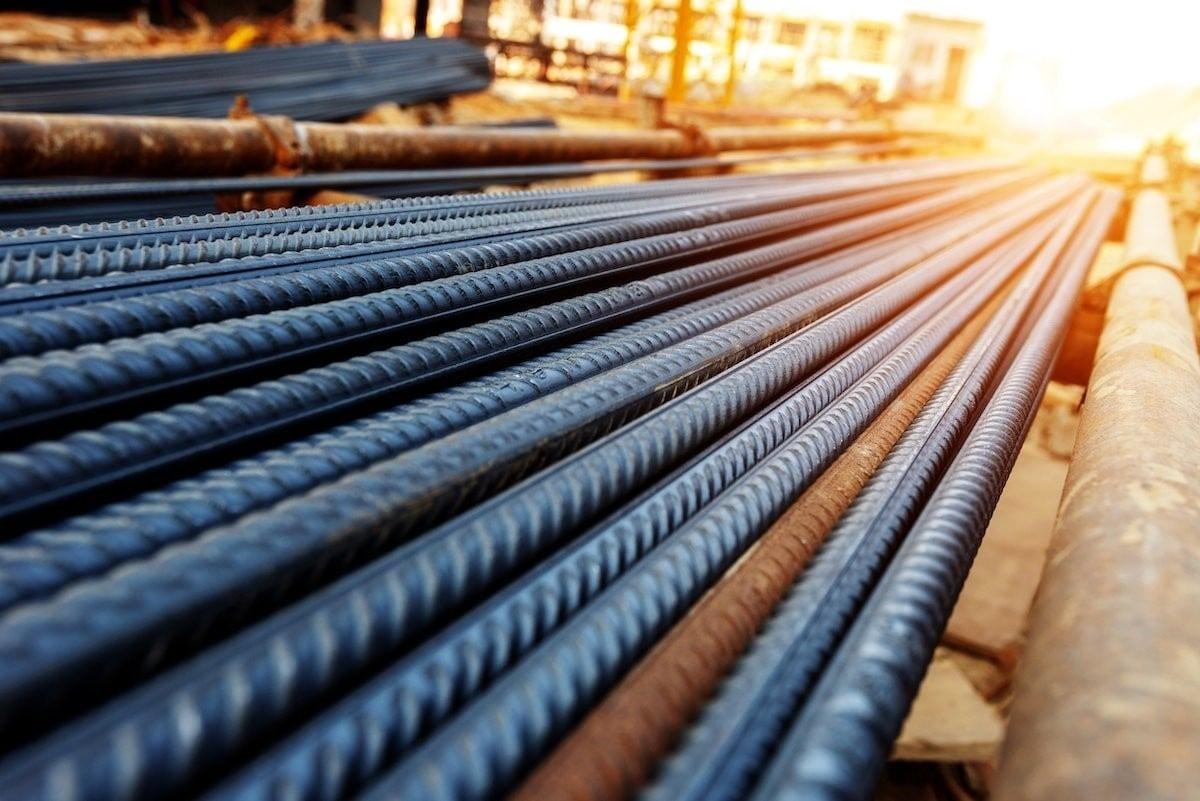 أسعار طن الحديد تشهد تقلبات حادة في الأسواق المصرية مع بداية أبريل 2026