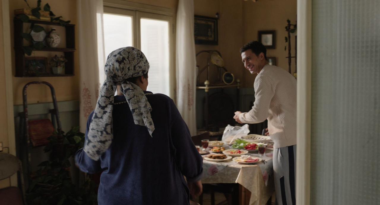 عصام عمر يواجه والدته في الحلقة الخامسة من مسلسل عين سحرية بسبب 200 ألف جنيه
