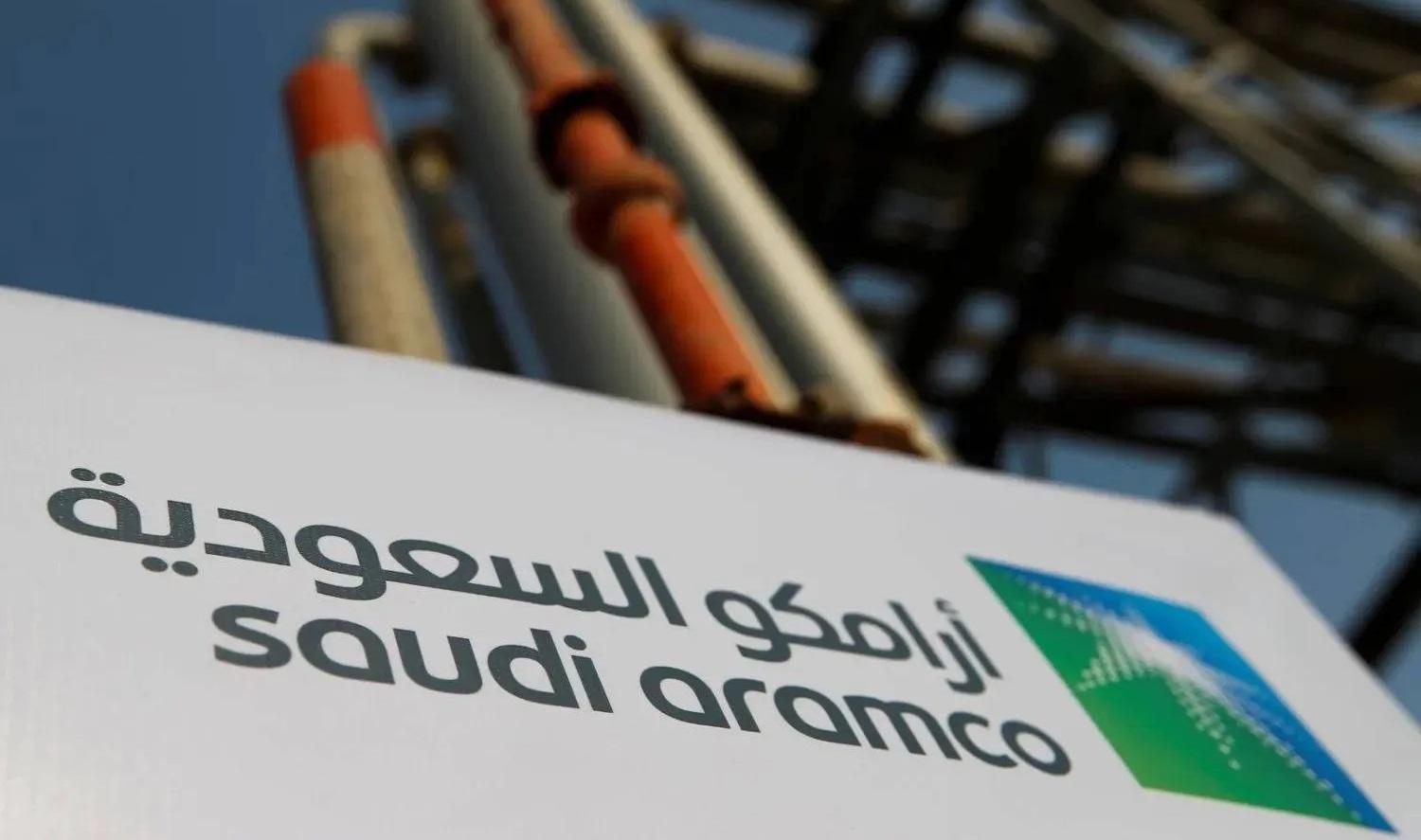 السعودية تخفض سعر بيع خامها لآسيا مع توقعات زيادة الإنتاج