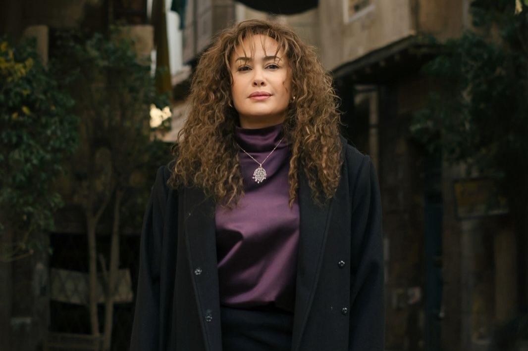 هند صبري تستعين بالذكاء الاصطناعي لتطوير شخصيتها في مسلسل منعجة فيديو