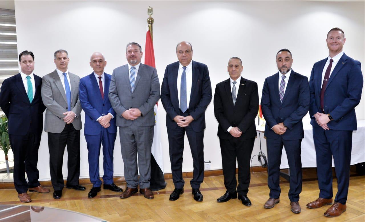 وفد إدارة الطيران الفيدرالي الأمريكي يلتقي مسؤولي منظومة السلامة والرقابة الحفني في مصر