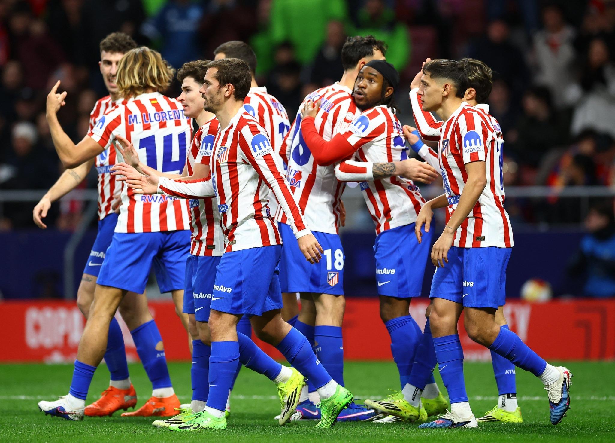 أتلتيكو مدريد يهزم برشلونة برباعية في الشوط الأول من كأس ملك إسبانيا