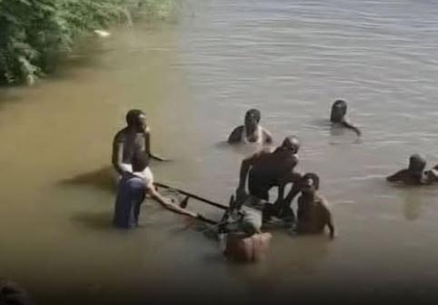 غرق عَبَّارة أطباء السودان بالنيل الأبيض: 16 شخصاً بينهم نساء ونجاة 4