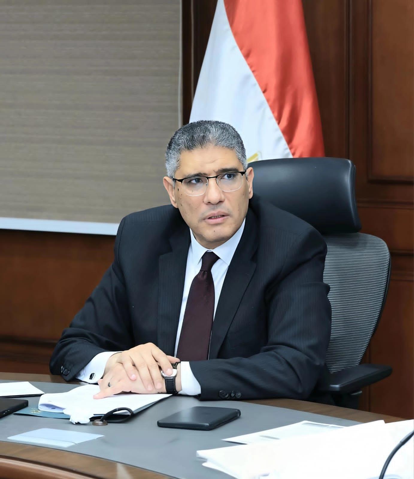 محافظ الجيزة يعتمد 18 مخططًا تفصيليًا لتعزيز التوسع العمراني وتنظيم استخدامات الأراضي